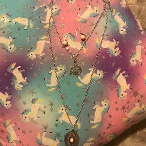 Matching earring and necklace set! (White)!